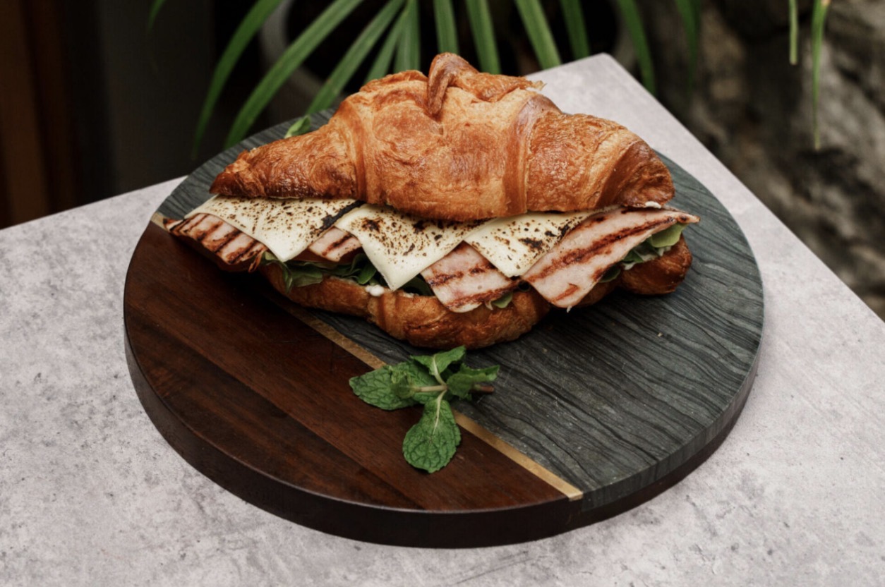 Croissant with Ham & Cheese