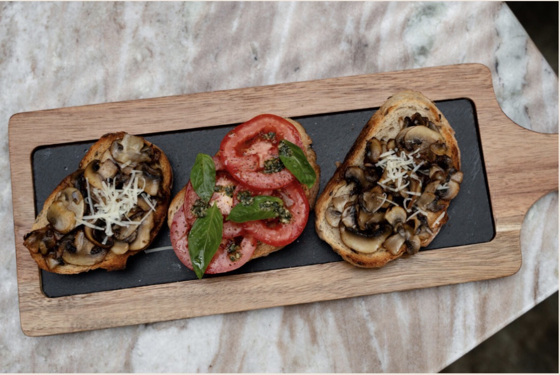 Bruschetta with Mushrooms and Tomatoes