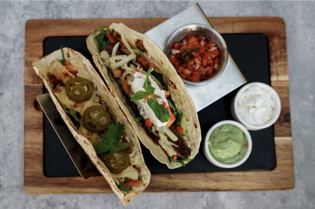 Tako — pita with chicken, beef and avocado